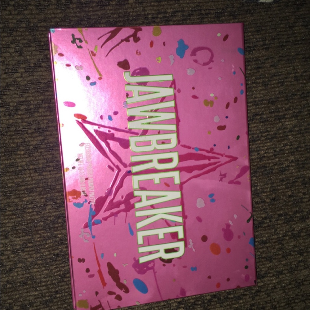 Makeup bundle! - Picture 4 of 8